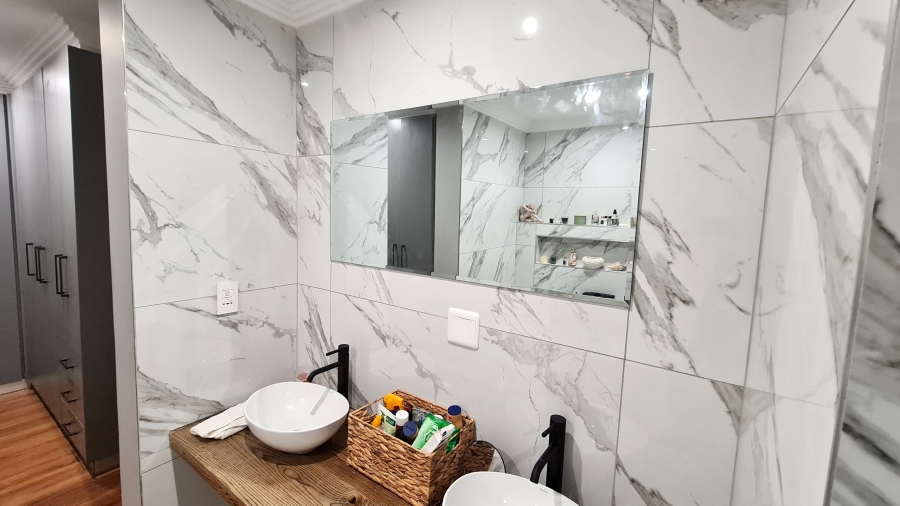 4 Bedroom Property for Sale in Dana Bay Western Cape